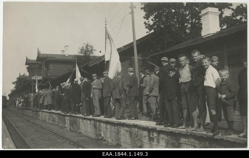 Members of the corporation "Livonia" during the 100th anniversary on the platform of the Tartu Vassall