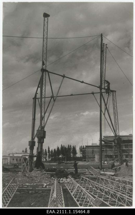 Construction of the antenna mount of the broadcasting station at Türi