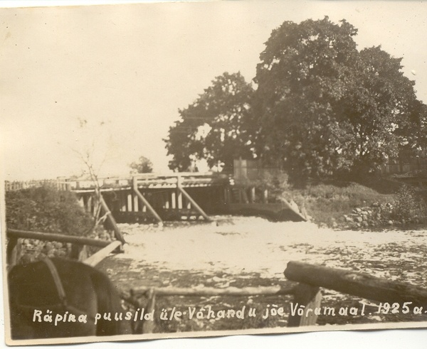Foto Räpina Puusild Võhandu jõel Võrumaal