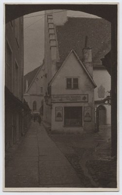 Tallinn, Saia käik, vaade Pühavaimu kiriku poole.  duplicate photo