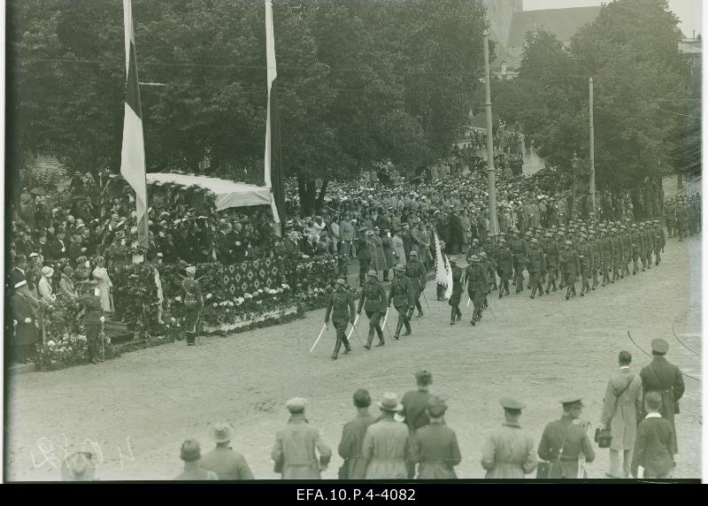 Paradise on the Freedom Square for the visit of the Polish President J. Moszieck to Tallinn.