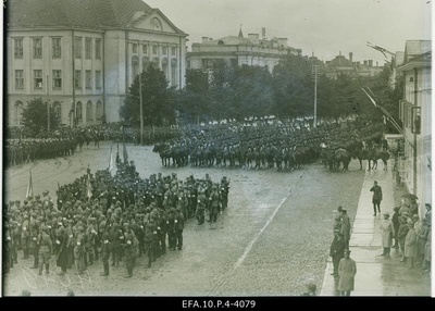 Paradise on the Freedom Square for the visit of the Polish President J. Moszieck to Tallinn.  duplicate photo
