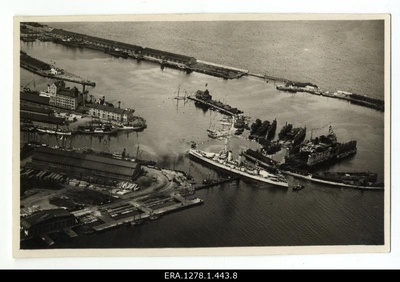 From the port of Aerofoto.  similar photo