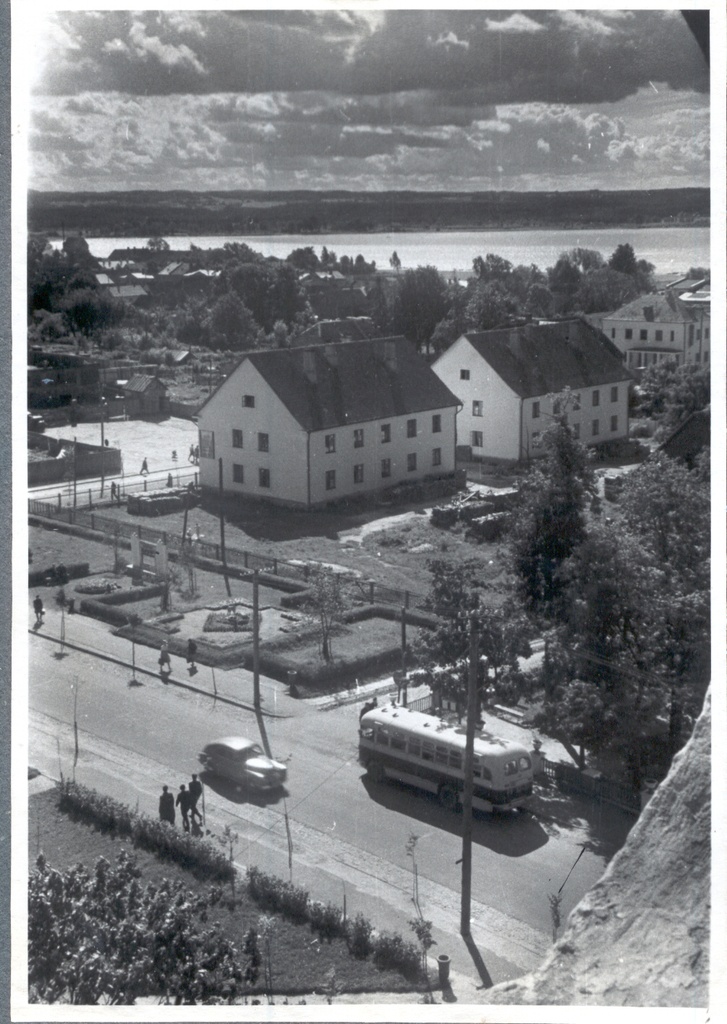 Foto Vaade Katariina kiriku tornist Tartu tänavale ja Tamula järvele 1950.tel aastatel.Foto Hillar Uusi.
