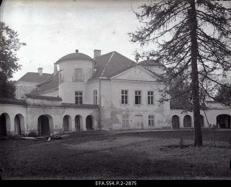 Kiltsi school, former Kiltsi manor monastery house. Vao vald.