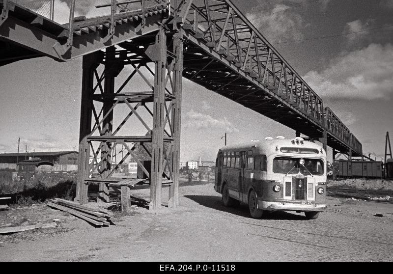 Construction of a cross walking bridge in Narva.