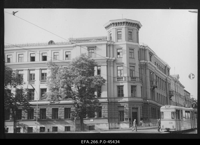 The building of Pärnu highway no.7, where the War Revolutionary Committee was established in 1917.