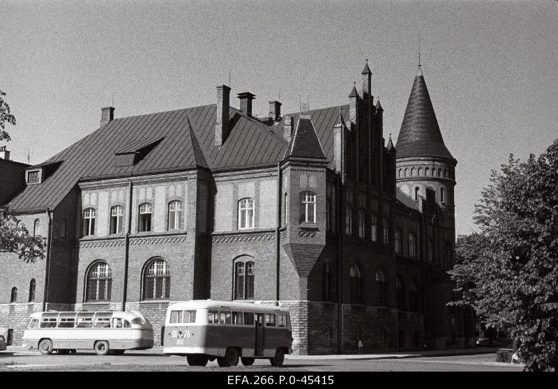 Building Estonia puiestee no. 11, where in January-February of 1918 Estonia's Red Card Staap (built in 1904, architect a. Reinberg) was located.