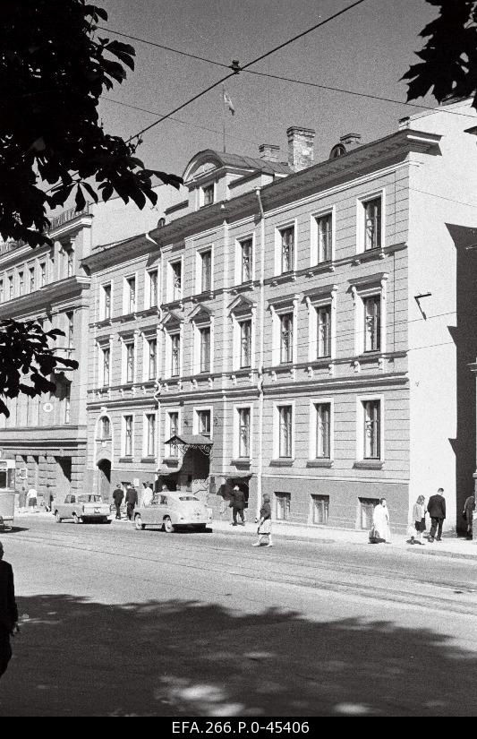 Building Pärnu highway no. 9, where the first legal meeting of the Communists was held in 18 July 1940.