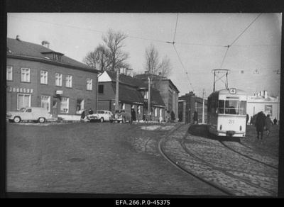 View of the buildings located at the crossing point of Pärnu road and Tõnismäe Street.  similar photo