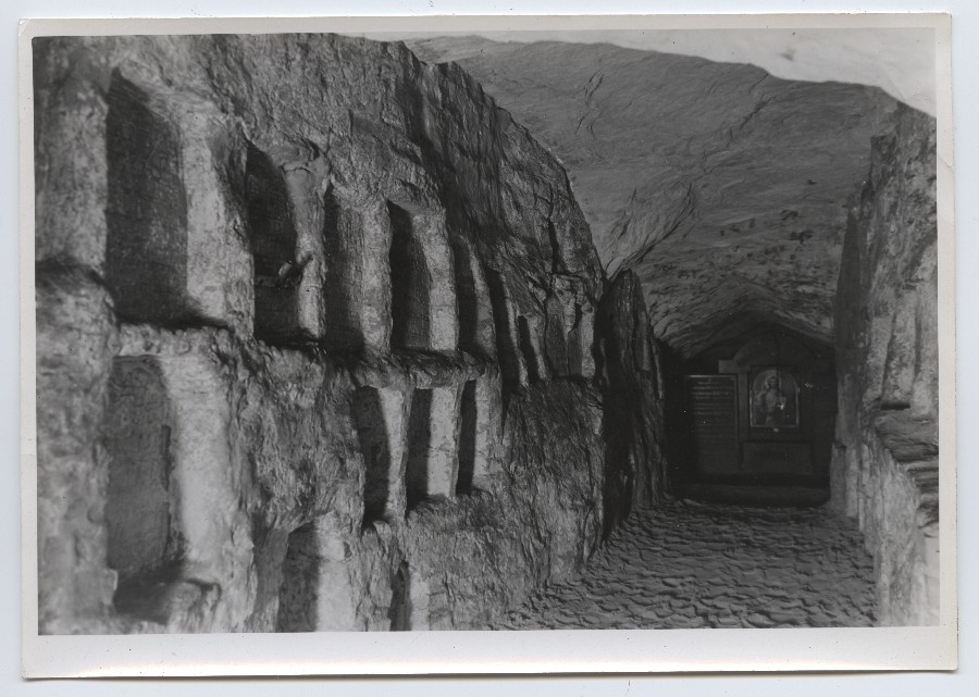 Petseri kloostri katakomb.