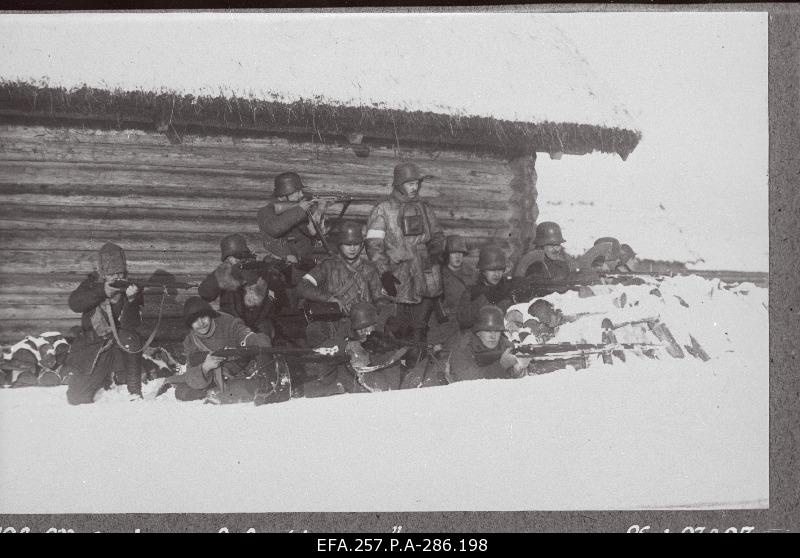 The preposter of the Kalevlaste Maleva in the village of Suur-Žerdjanka.