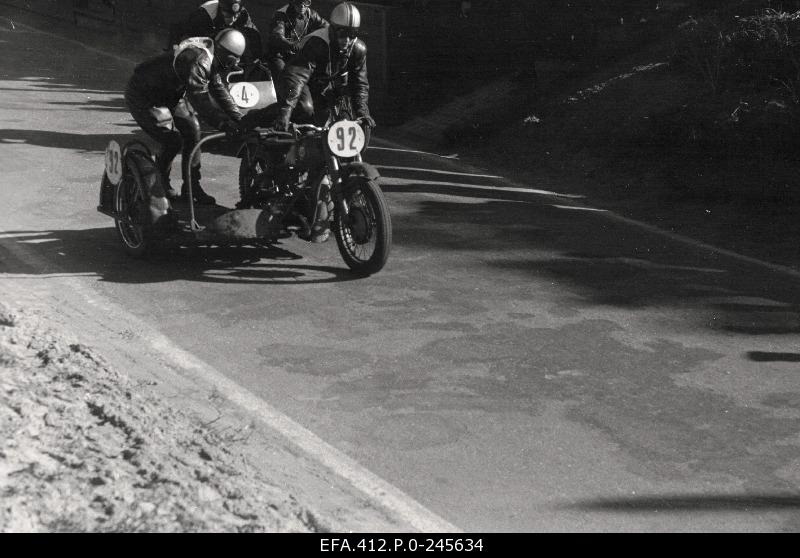 ENSV 1953 round-road races. Kalju Männikus / Harald Küünemäe, Club Kalev