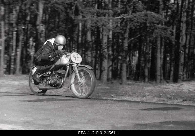 ENSV 1953 Ring Race Premiere, Väino Allipere, Club Dynamo, Young 125cm3