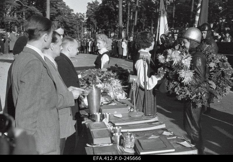 ENSV 1953 round-road races. Monika Reichenbach