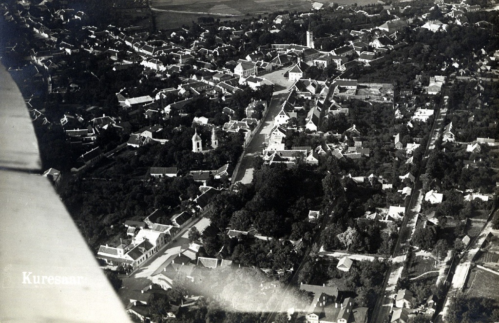 Aerofoto, Kuressaare vaade