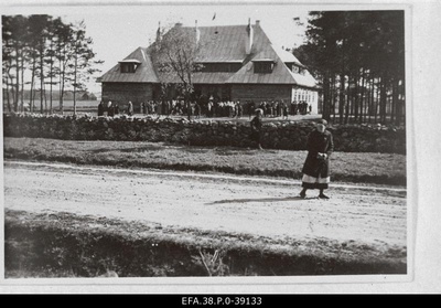 Harju-Risti school and folk house in Kloostri municipality.  duplicate photo