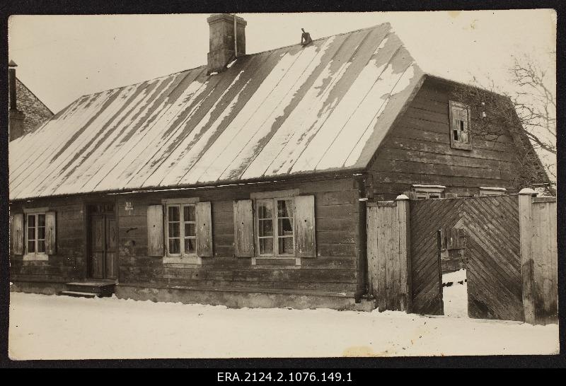 View of the house in Rakvere Karja Street, where General Reek lived during the occupation [5. Foot knee]