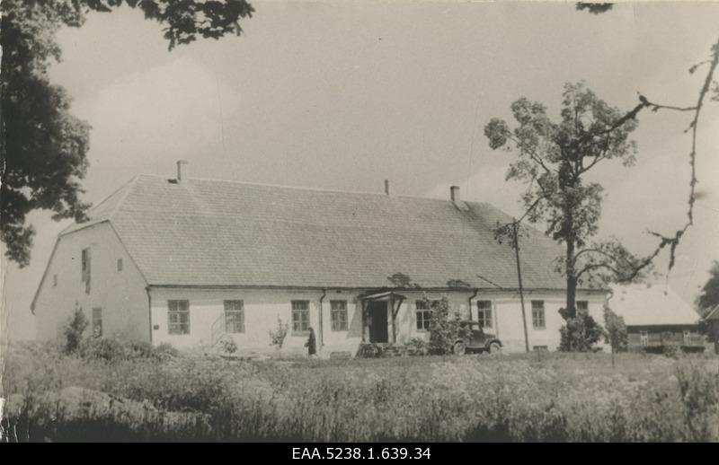 Main building of Kadrina Manor
