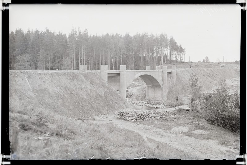 Raudbetoonsild Tartu-Petseri raudteel