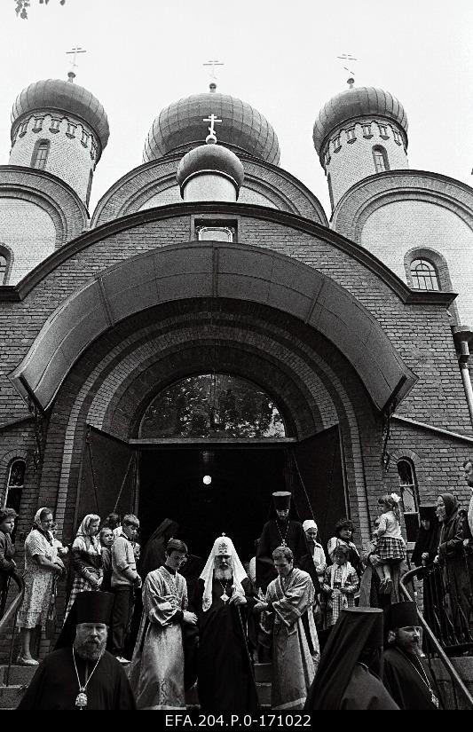 The main Patriarch of the Russian Orthodox Church Aleksius II visited Estonia in the Kuremäe Pühtitsa monastery.