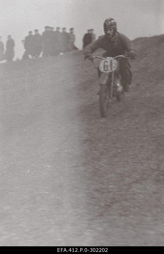 Kaarel Oopkaup competes on a motorcycle in Uljas.