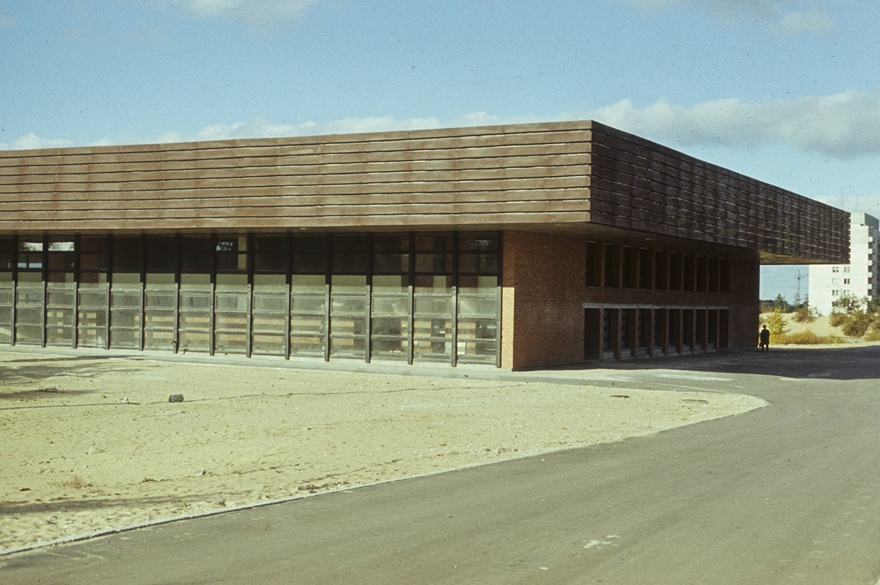 Tpi / TTÜ sports building Mustamäel, close view. Architect Raine Karp