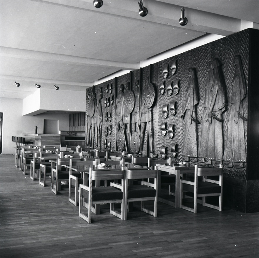 Kauplus-restoran Rävala Sakus, restoranisaal. Tüüpprojekt 59-116, arh Koidu Lassmann