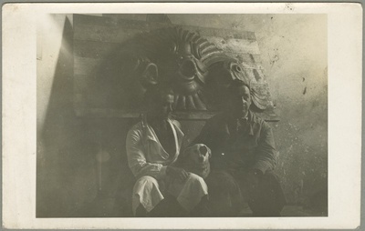 Oru lossi stukimeistrid koeraga  duplicate photo