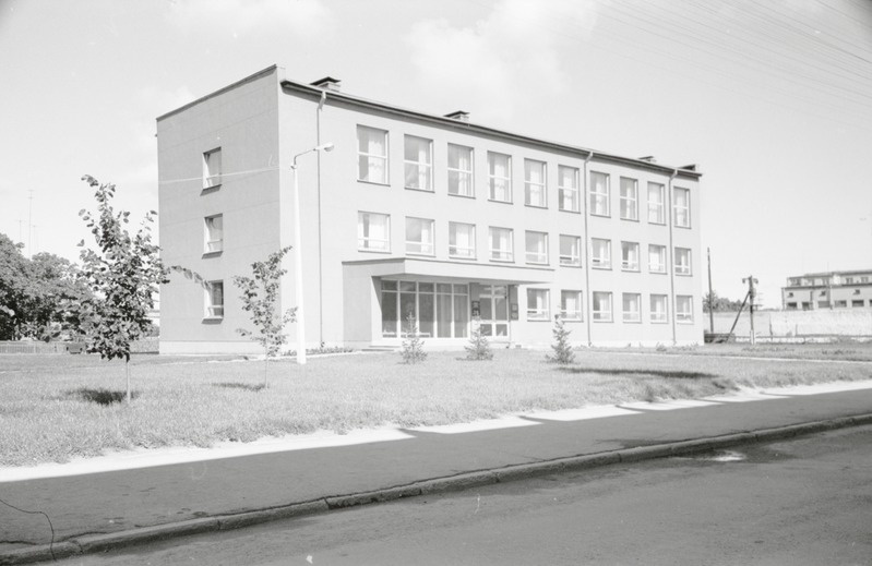 EKP Rakvere Rajoonikomitee uus hoone