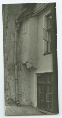 Tallinn, Dunkri tänav 21 maja detail.  duplicate photo