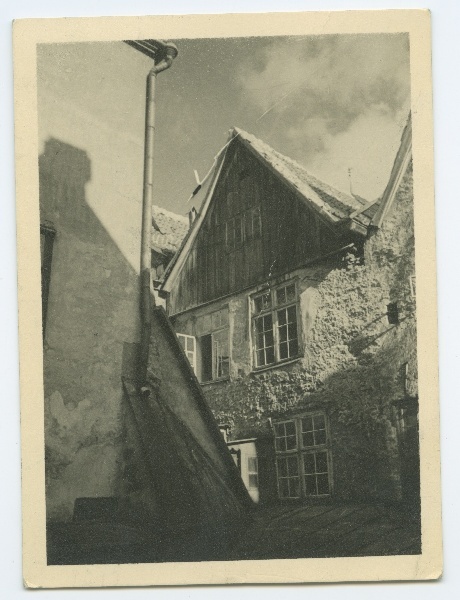 Tallinn, Ivo Scherkenberchi sünnimaja Kullassepa tänav nr. 12 (vaade õue poolt).