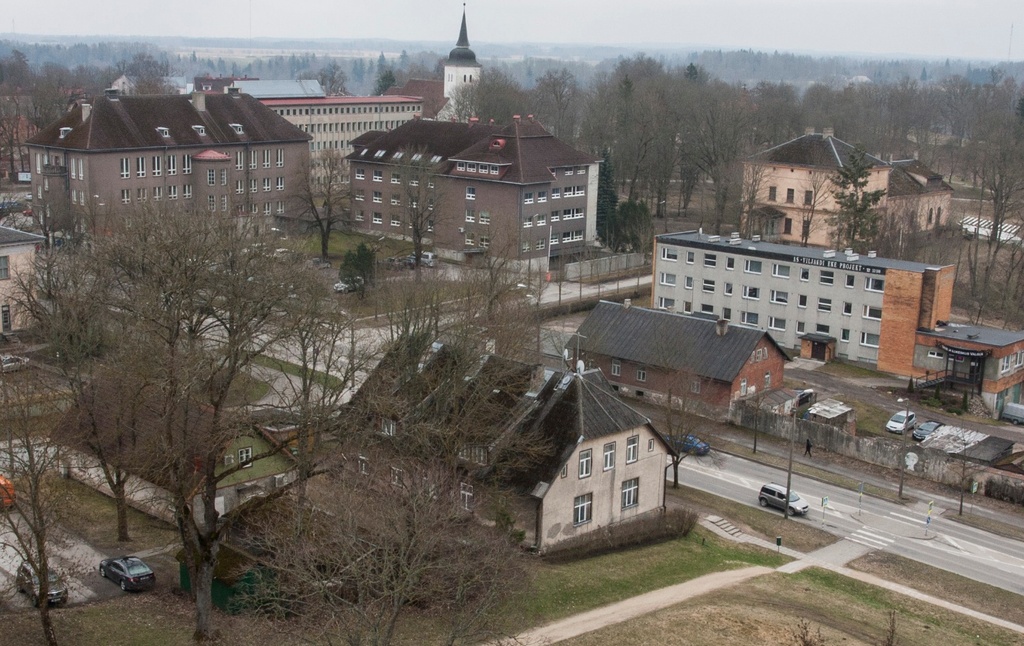 foto Viljandi, vaade Pauluse kiriku tornist Jaani kiriku poole 1958 F H.Riet rephoto