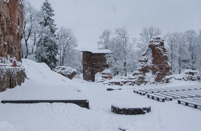 Viljandi. Winter view of castle mountains rephoto