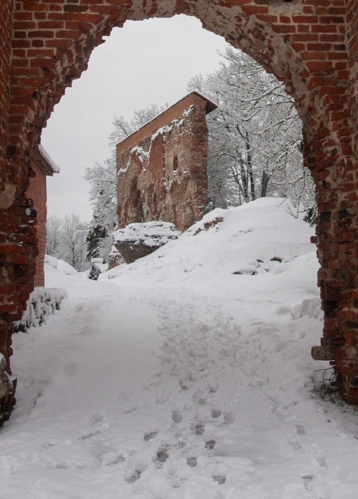 foto, Viljandi, lossimäed, Kaevumägi, värav, 1957, foto A. Kiisla rephoto