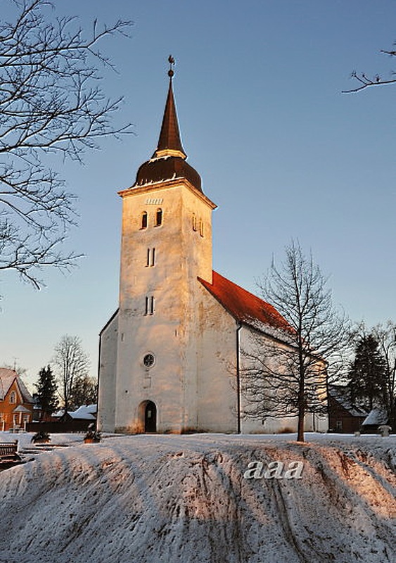 foto, Viljandi, Jaani kirik lauluväljaku poolt, talv, 1980, foto E. Veliste rephoto