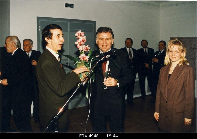 Acceptance of the board of the Electoral Union "Koonderakond ja Maarahva Ühendus" in the event of the victory of the elections of the VIII Riigikogu in the Tallinn Art Hall. Lauri Leesi Tiit Cancer congratulations.
