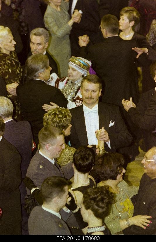 Member of the Riigikogu Siim Kallas and his wife (in the middle) at the Estonian Republic's Anniversary Ball at the Estonian Theatre.
