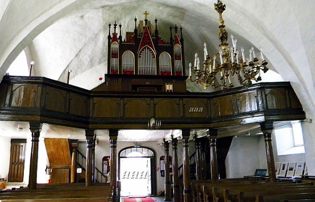 Estonia : Jõhvi Ev. Lutheran Church from inside rephoto