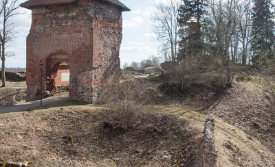 Ruins of Viljandi Castle rephoto