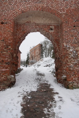fotonegatiiv, Viljandi, Vaade läbi värava Kaevumäele rephoto
