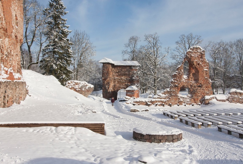 fotonegatiiv, Viljandi, Kaevumägi, värav, kirikutorn (talvel) rephoto