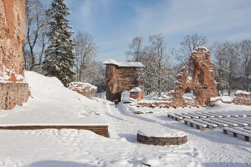 fotonegatiiv, Viljandi, Kaevumägi, värav, kirikutorn (talvel) rephoto