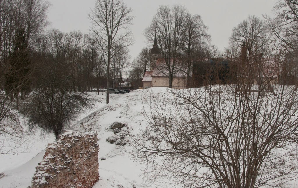 Viljandi castle roofs rephoto