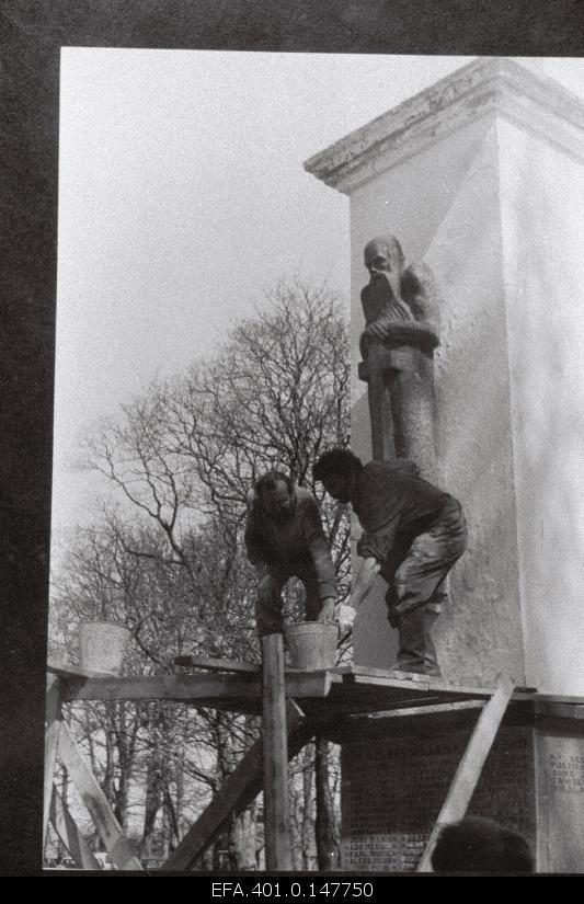 The tower monument of the Vigala Church dedicated to the fall of World War I and the War of Liberty will be restored by the employees of the Vigala Construction Cooperative Erna.