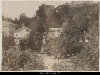 Barclay de Tolly monument  duplicate photo