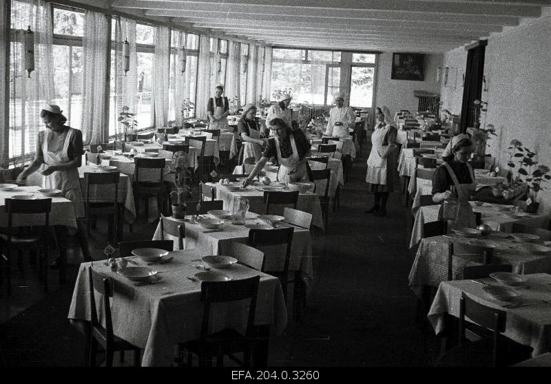Pärnu Sanatorium no. 1 dining.