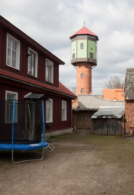 foto, Viljandi, veetorn, elumaja, juuli 1981, foto E. Veliste rephoto