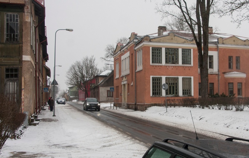 fotopostkaart, Viljandi, Jakobsoni tn- Eha tn ristmik, saksa gümnaasium, talv, 1915, foto J. Riet? rephoto
