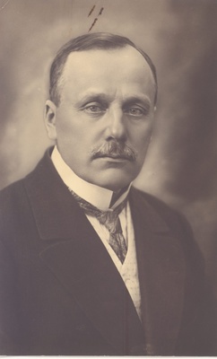 Kõpp, Johan, Head of Viljandi Department of the Central Society of Estonian Consumers  similar photo